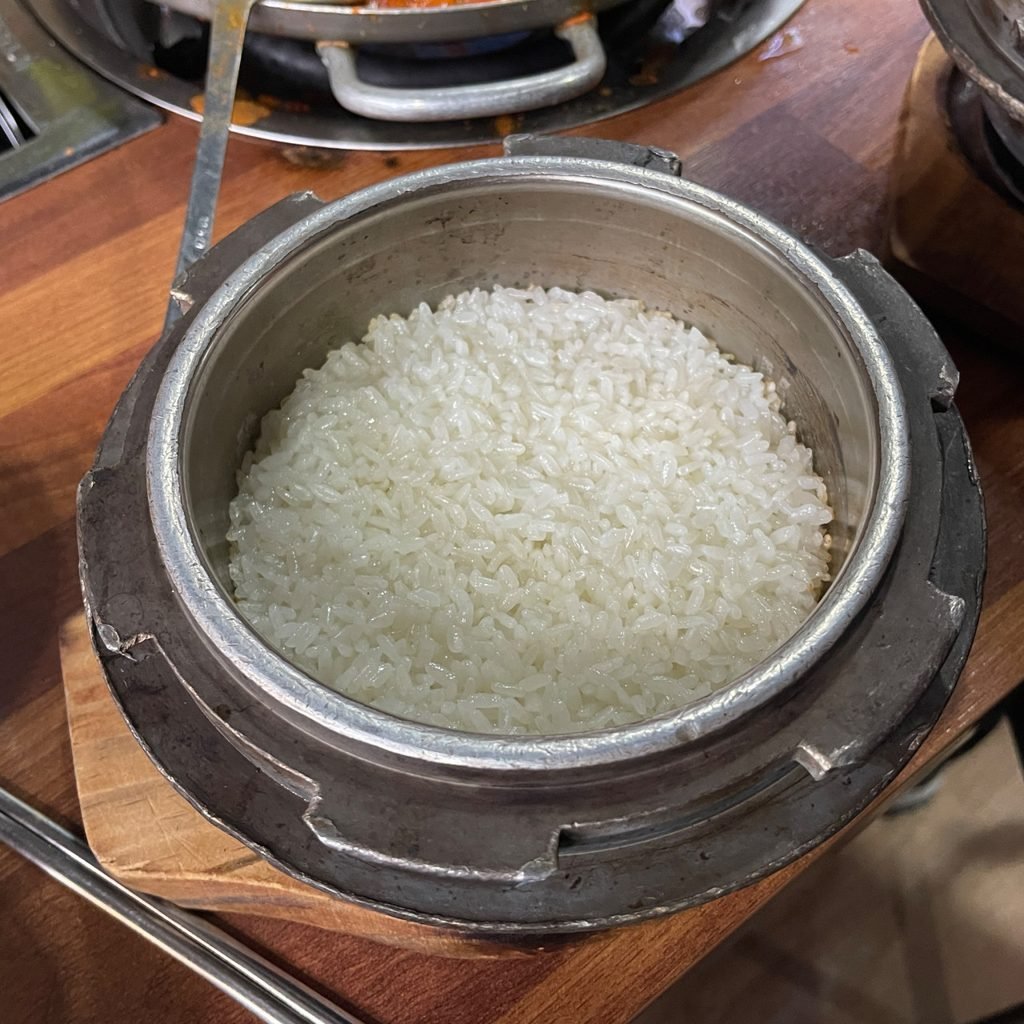 DDP 附近主打石锅饭